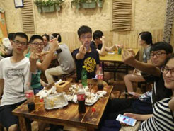 老边烧烤加盟,学烧烤技术,开烧烤店多少钱疯狂烤翅加盟